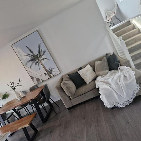 Stylish, Spacious, Central With Pool Mount Maunganui Exterior photo